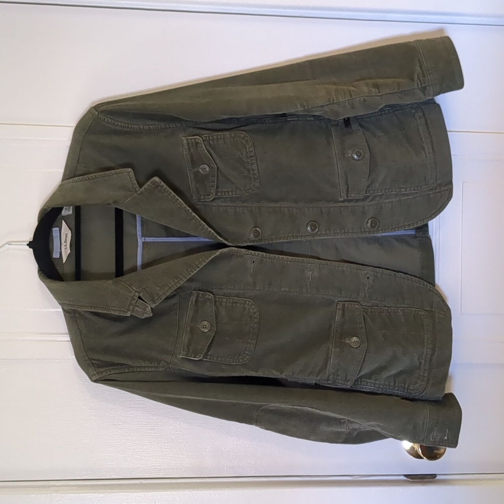 LL Bean corduroy jacket, size PM, Army Green